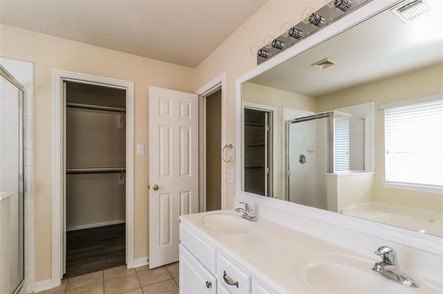 32323 Summer Park Lane, Conroe, TX 77385