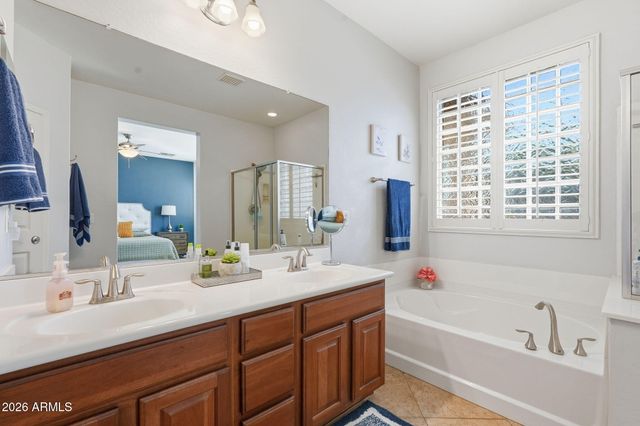 3218 N DESERT HORIZONS Lane, Casa Grande, AZ 85122