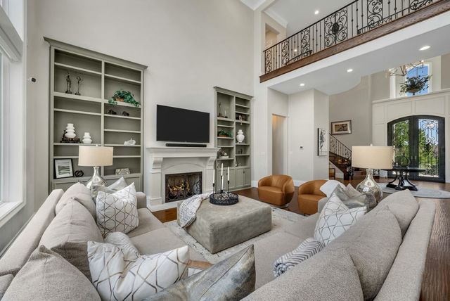 2310 Silver Table Drive, Lewisville, TX 75056