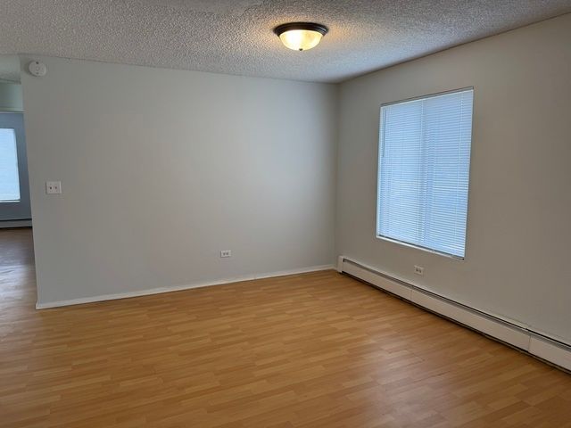 291 Gregory Street 12, Aurora, IL 60504