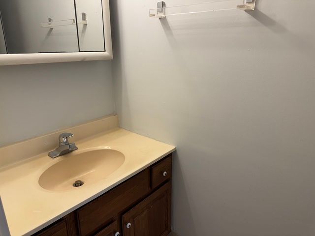 291 Gregory Street 12, Aurora, IL 60504
