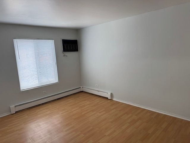 291 Gregory Street 12, Aurora, IL 60504