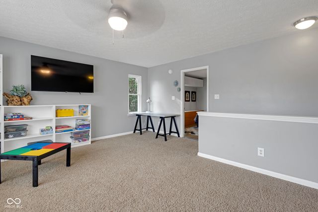 1015 E Killian Drive, Mooresville, IN 46158