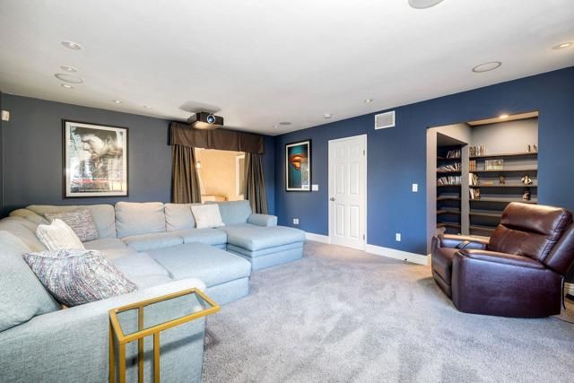 3611 CEDARBRAE Lane, San Diego, CA 92106