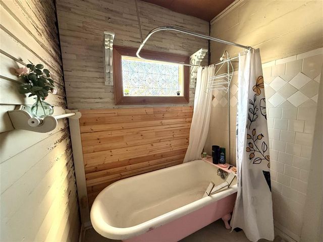 314 E Pershing Street, New Iberia, LA 70560