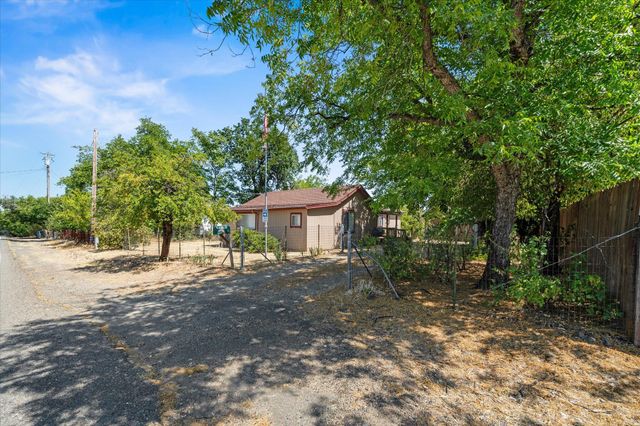 6535 Placer Road, Igo, CA 96047