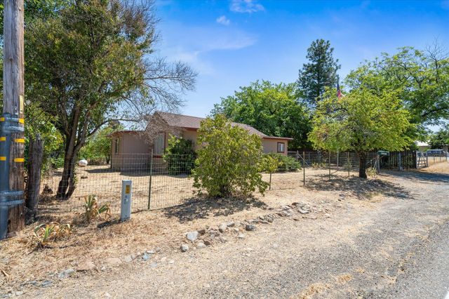 6535 Placer Road, Igo, CA 96047