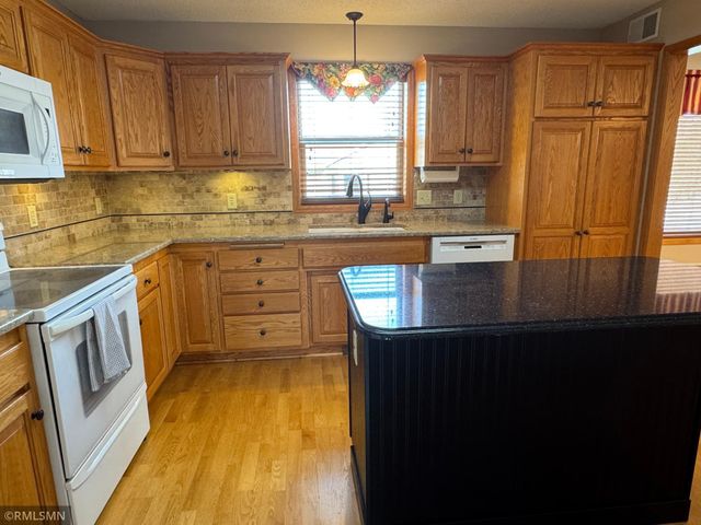 12757 Ferrara Avenue N, Hugo, MN 55038