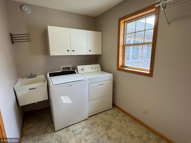 12757 Ferrara Avenue N, Hugo, MN 55038