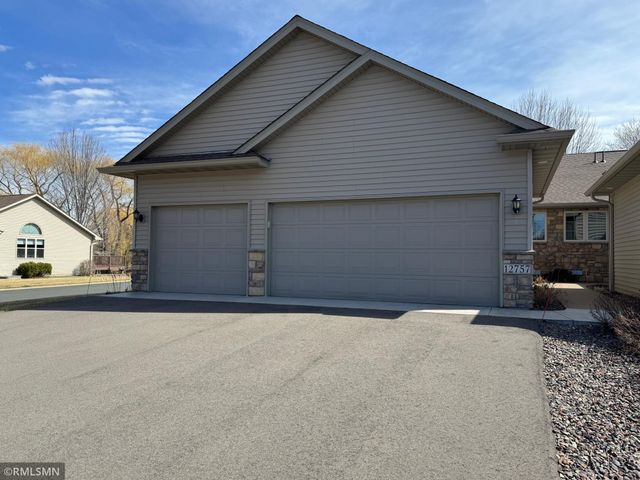12757 Ferrara Avenue N, Hugo, MN 55038