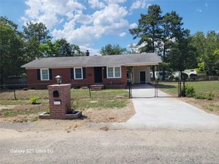 1403 Morrison Avenue, Spring Lake, NC 28390