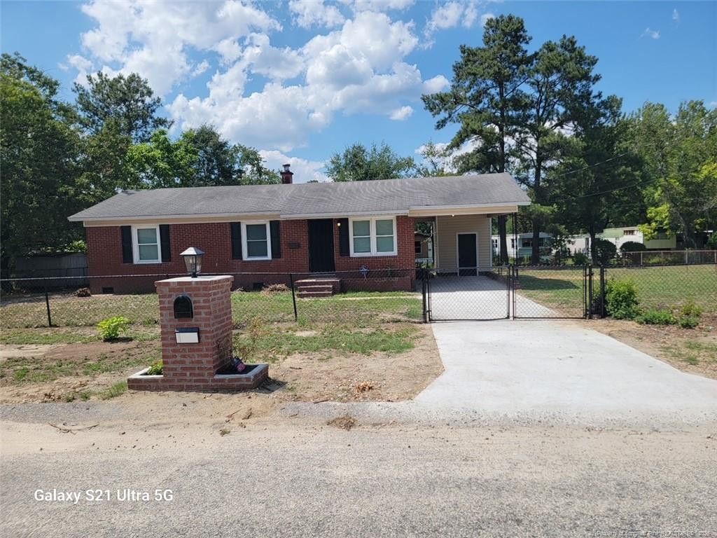 1403 Morrison Avenue, Spring Lake, NC 28390