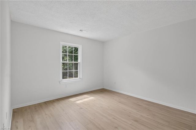 1323 Destination LN, Virginia Beach, VA 23454