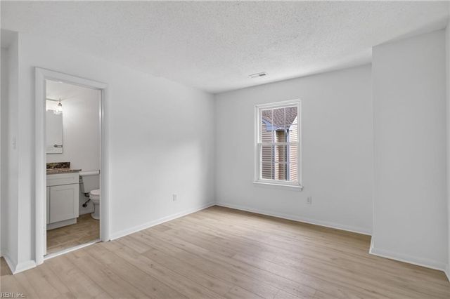 1323 Destination LN, Virginia Beach, VA 23454