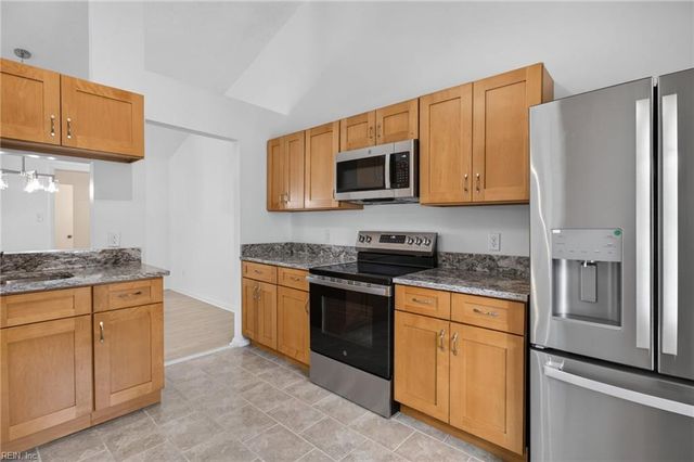 1323 Destination LN, Virginia Beach, VA 23454