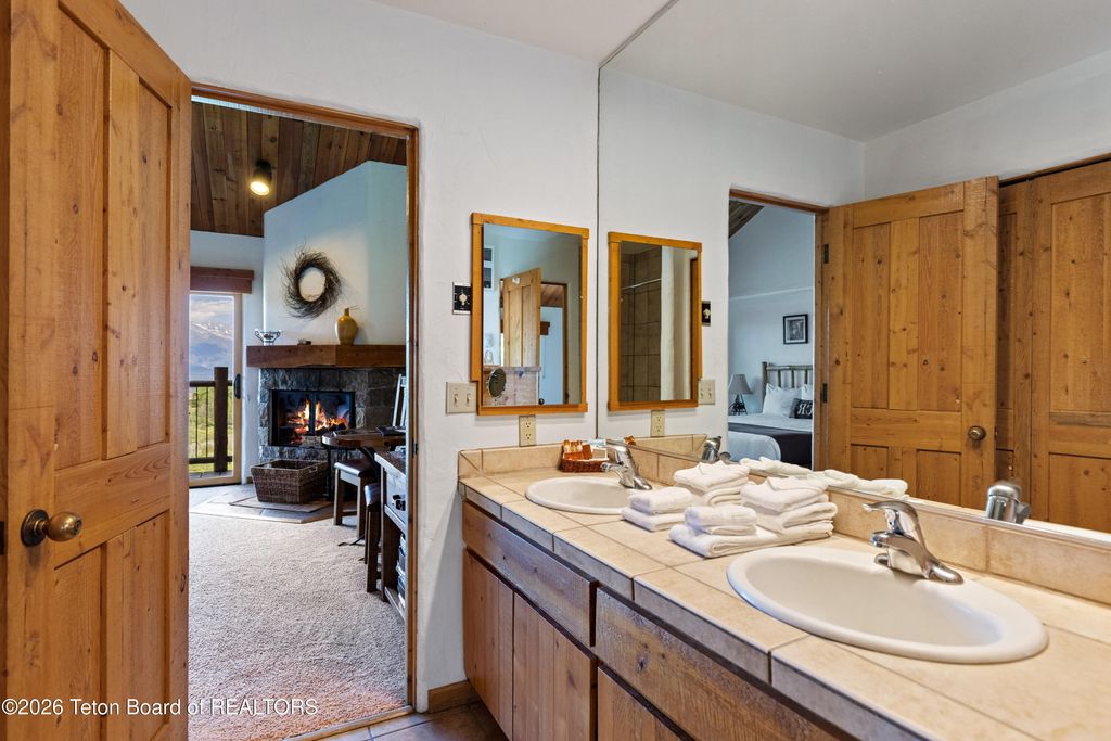 1668 N EAST BUTTE 3146-47, Jackson, WY 83001 photo 16