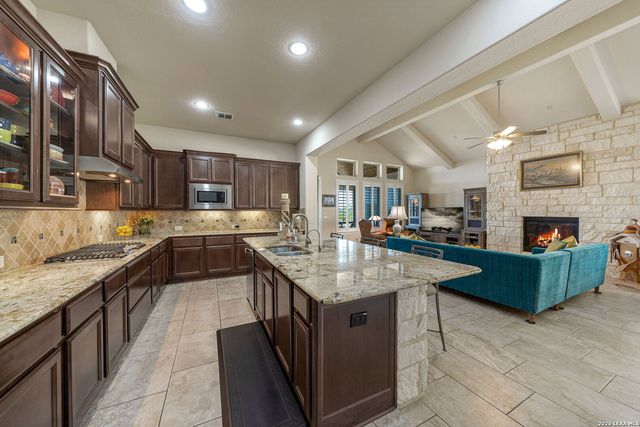 9931 Barefoot Way, Boerne, TX 78006