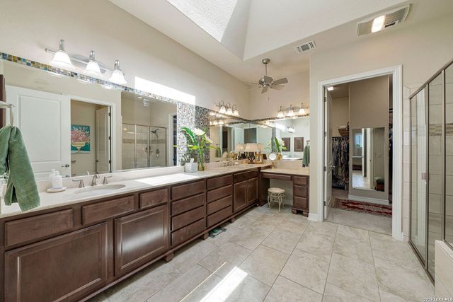 9931 Barefoot Way, Boerne, TX 78006