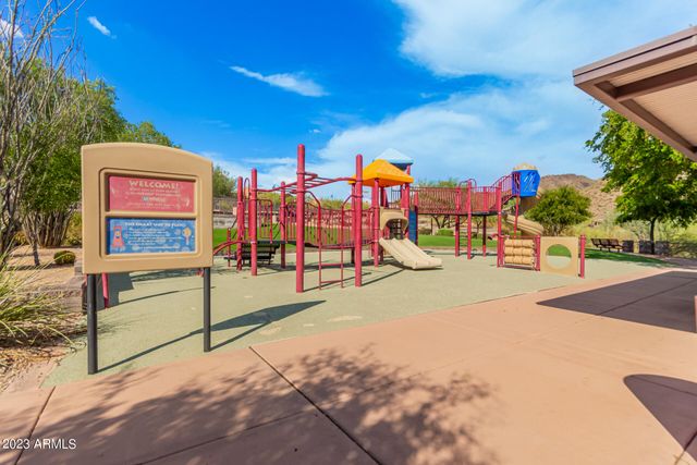 2439 W DONATELLO Drive 16, Phoenix, AZ 85086