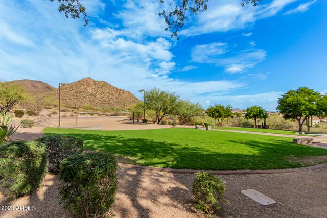 2439 W DONATELLO Drive 16, Phoenix, AZ 85086