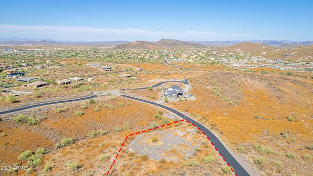 2439 W DONATELLO Drive 16, Phoenix, AZ 85086