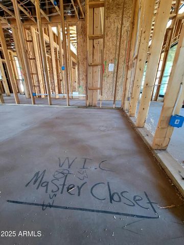 2439 W DONATELLO Drive 16, Phoenix, AZ 85086