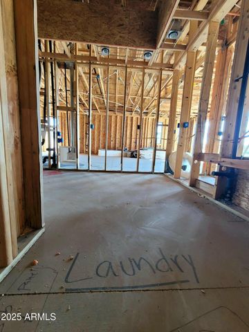 2439 W DONATELLO Drive 16, Phoenix, AZ 85086