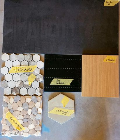 2439 W DONATELLO Drive 16, Phoenix, AZ 85086