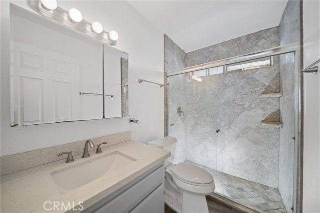 230 S Madison Ave 207, Pasadena, CA 91101