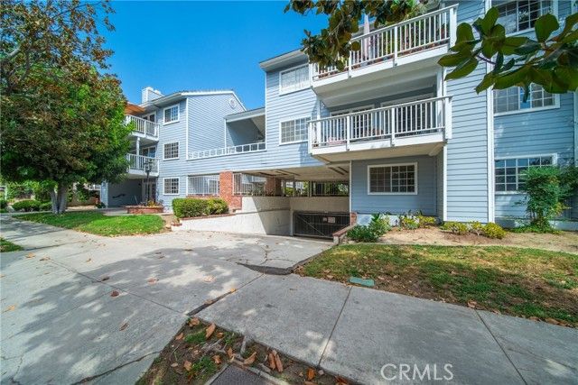 230 S Madison Ave 207, Pasadena, CA 91101