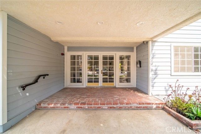 230 S Madison Ave 207, Pasadena, CA 91101