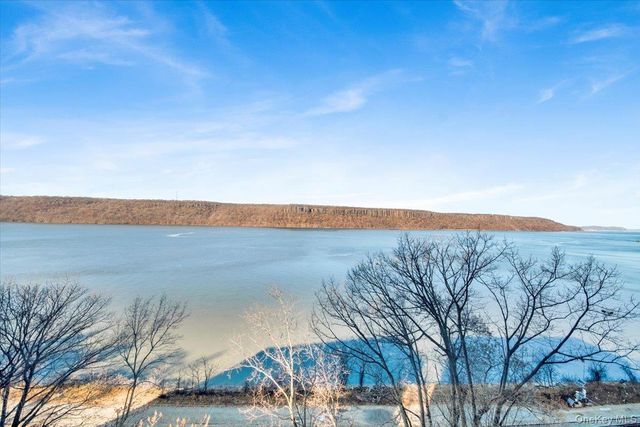 709 Warburton Avenue 6E, Yonkers, NY 10701