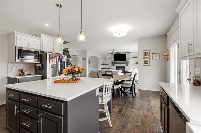 9196 Green Road, Lenexa, KS 66227