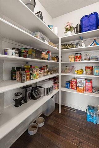 9196 Green Road, Lenexa, KS 66227