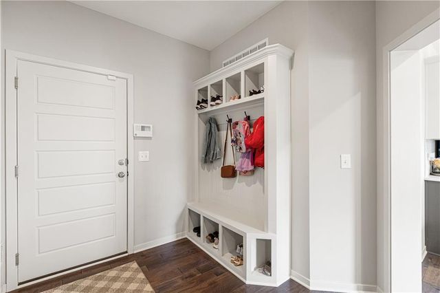 9196 Green Road, Lenexa, KS 66227
