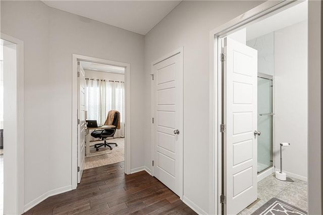 9196 Green Road, Lenexa, KS 66227