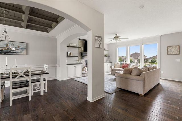9196 Green Road, Lenexa, KS 66227