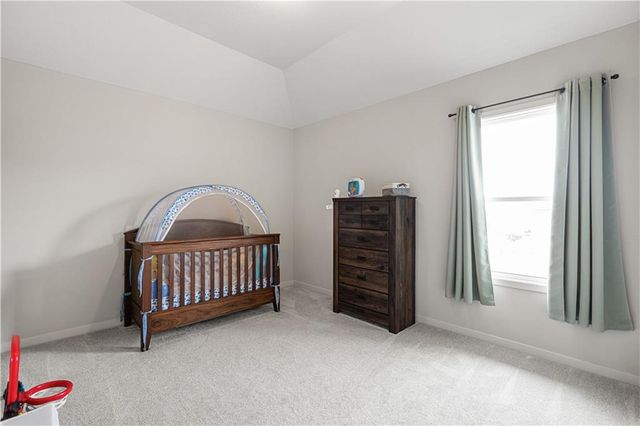9196 Green Road, Lenexa, KS 66227