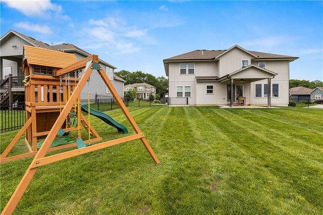 9196 Green Road, Lenexa, KS 66227