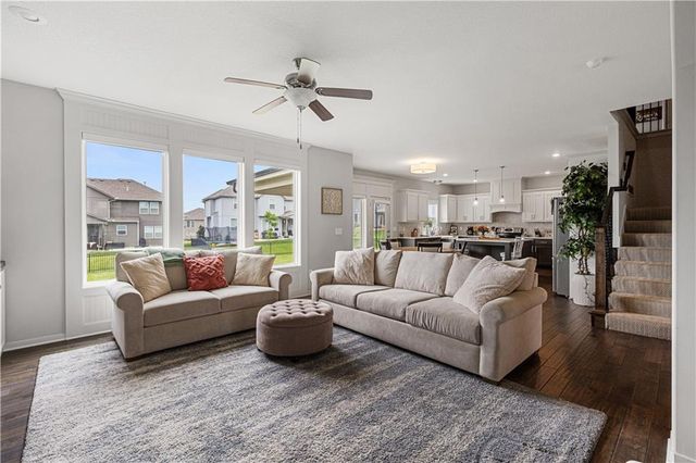 9196 Green Road, Lenexa, KS 66227