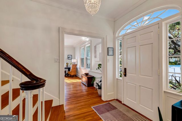 38 Washington Avenue, Savannah, GA 31405