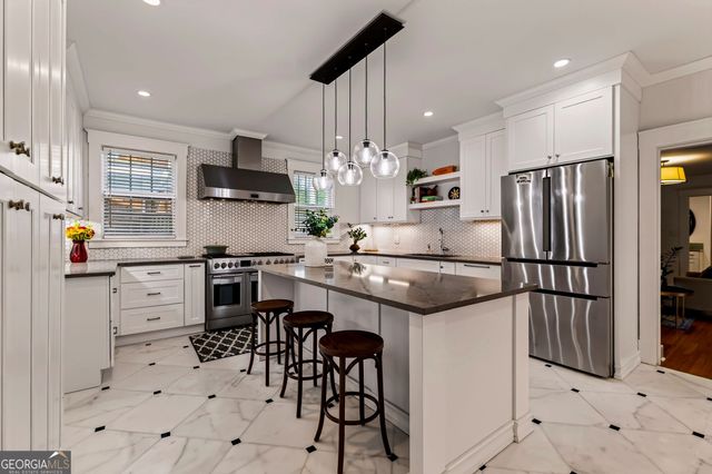 38 Washington Avenue, Savannah, GA 31405
