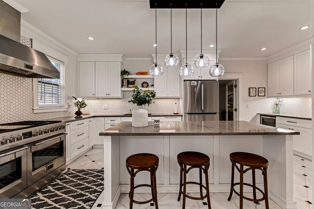 38 Washington Avenue, Savannah, GA 31405