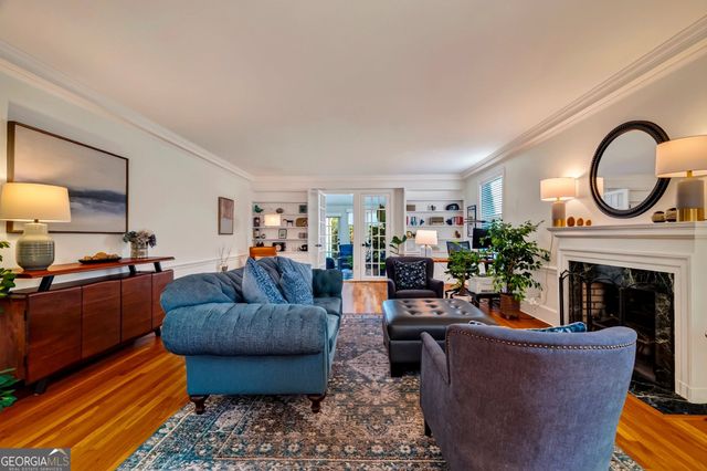 38 Washington Avenue, Savannah, GA 31405