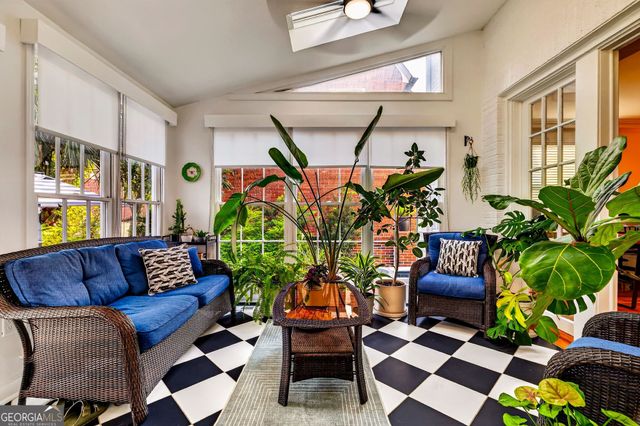 38 Washington Avenue, Savannah, GA 31405