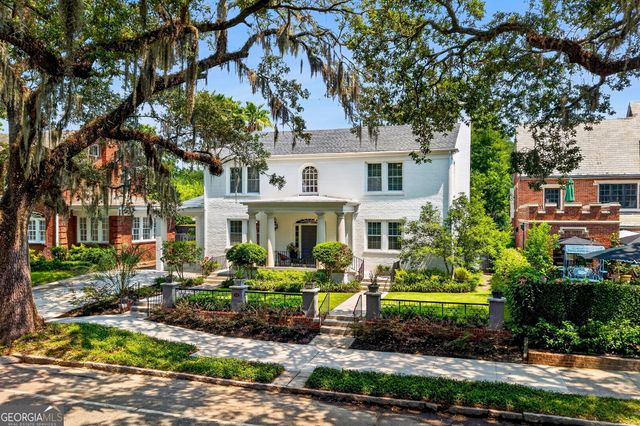 38 Washington Avenue, Savannah, GA 31405