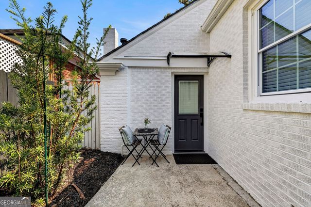 38 Washington Avenue, Savannah, GA 31405