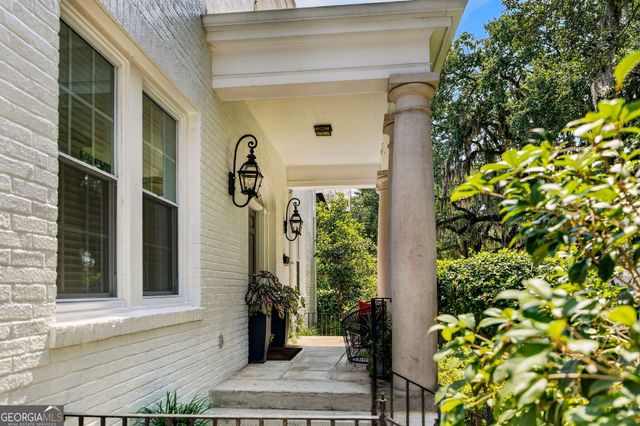 38 Washington Avenue, Savannah, GA 31405