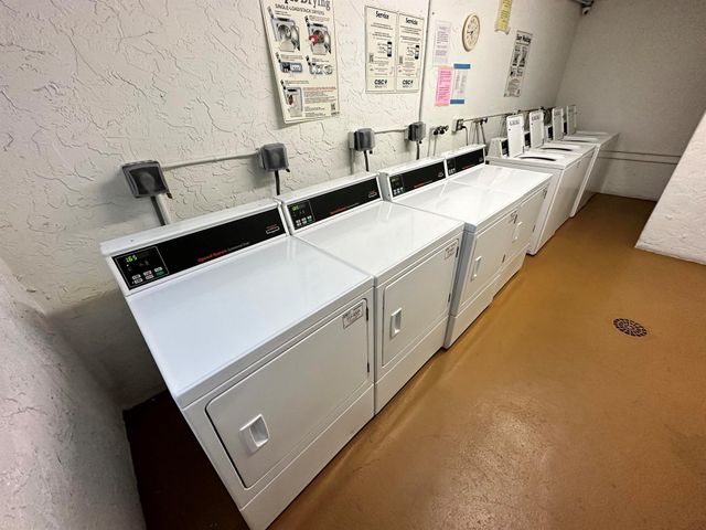 600 Village Green Court 203, Palm Springs, FL 33461