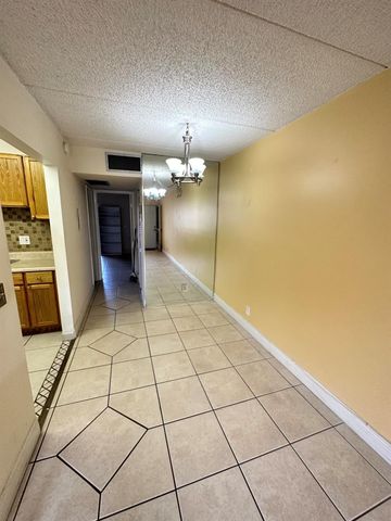 600 Village Green Court 203, Palm Springs, FL 33461